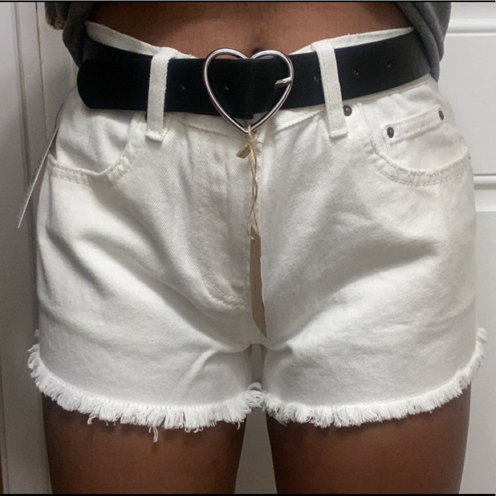 Brandy Melville Heart Belt